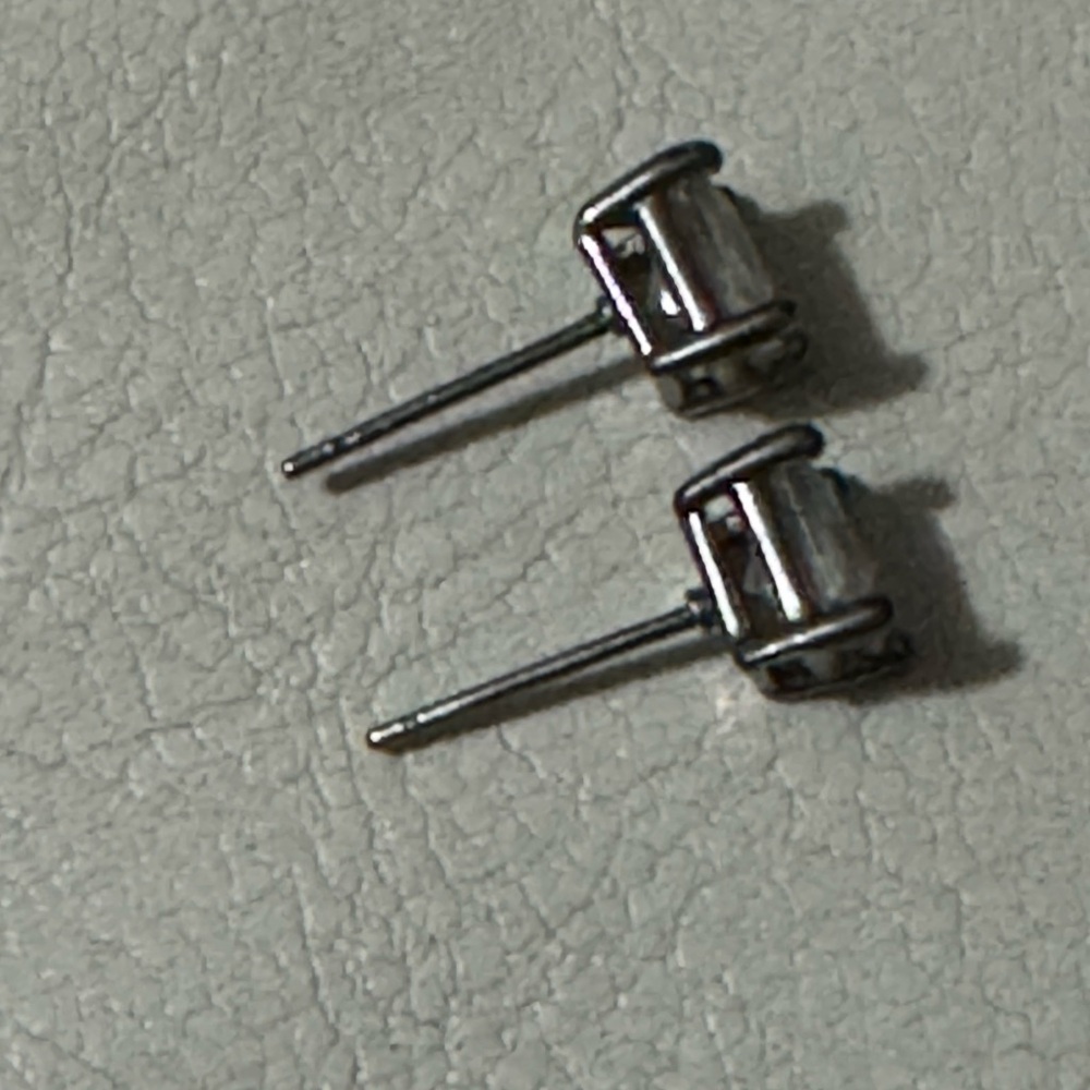 CZ Earrings - Picture 11 of 12
